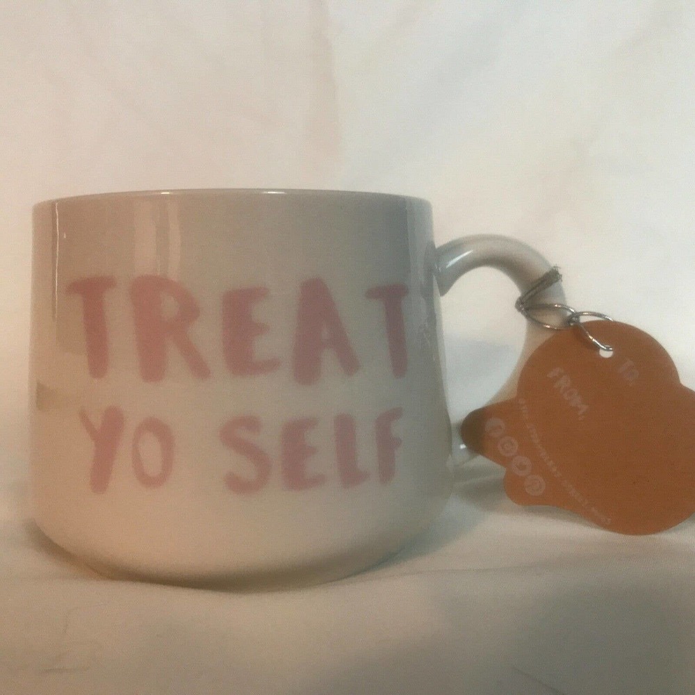 Whimsical Cupboard "Treat Yo Self". 10oz. 3" & 3 1/4". Cupcake Surprise NWT.